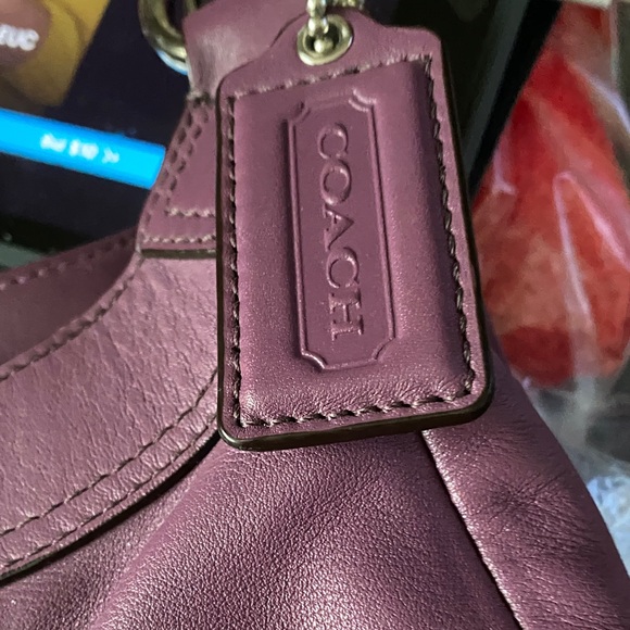 Coach Mauve Leather Shoulder Bag with Buckle Detail New - Picture 3 of 16